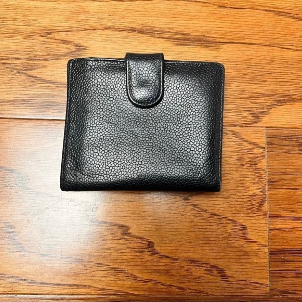 Chanel Black Caviar Timeless CC Compact Wallet - Picture 2 of 12
